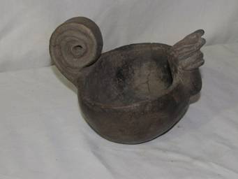 Item BM-29: Mississippian Cat Serpent effigy vessel